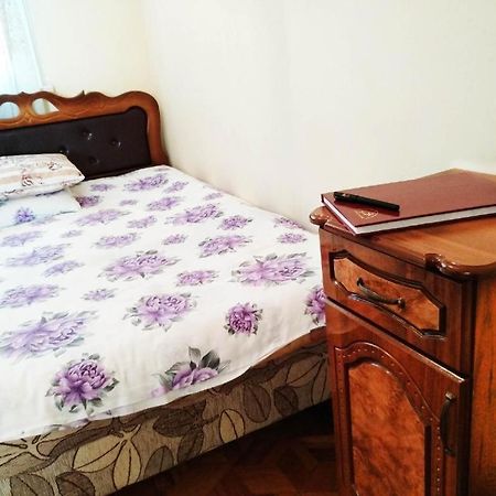 Hostel Sakharov & Tours Yerevan Exterior photo