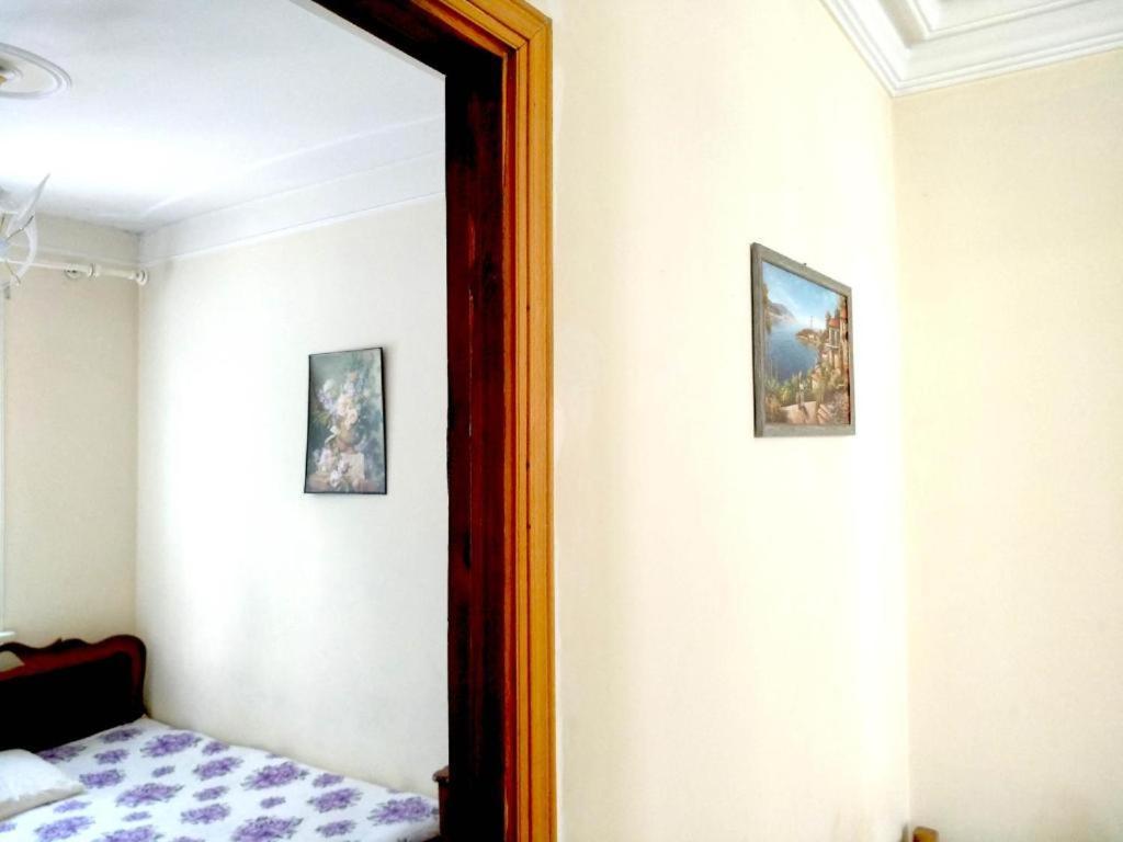 Hostel Sakharov & Tours Yerevan Exterior photo