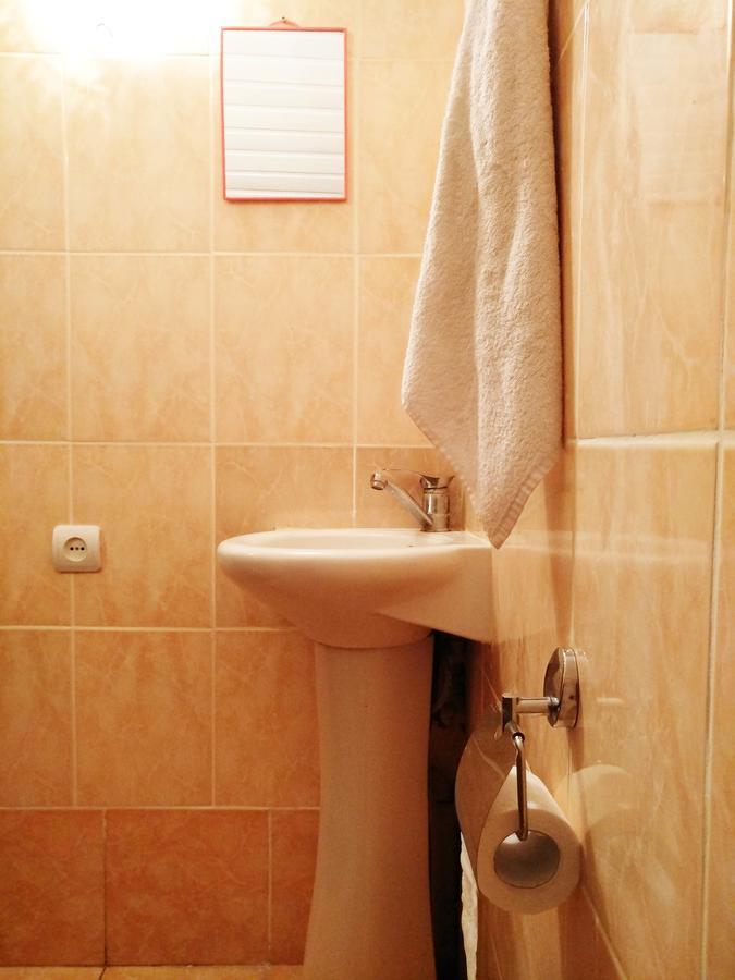 Hostel Sakharov & Tours Yerevan Exterior photo